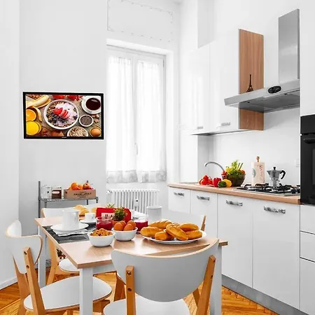 דירה Exclusive 3 Bedrooms Apartment מילאנו