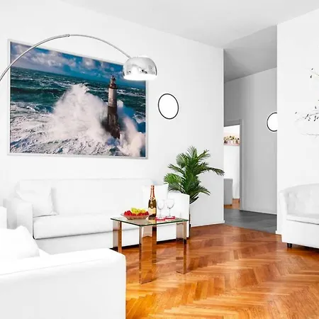 דירה Exclusive 3 Bedrooms Apartment *